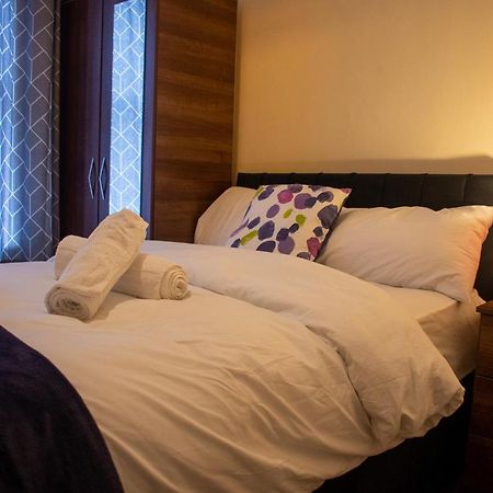 Royale Green View House- Free Parking, Wifi, Perfect For Contractors And Holiday Northampton Eksteriør bilde