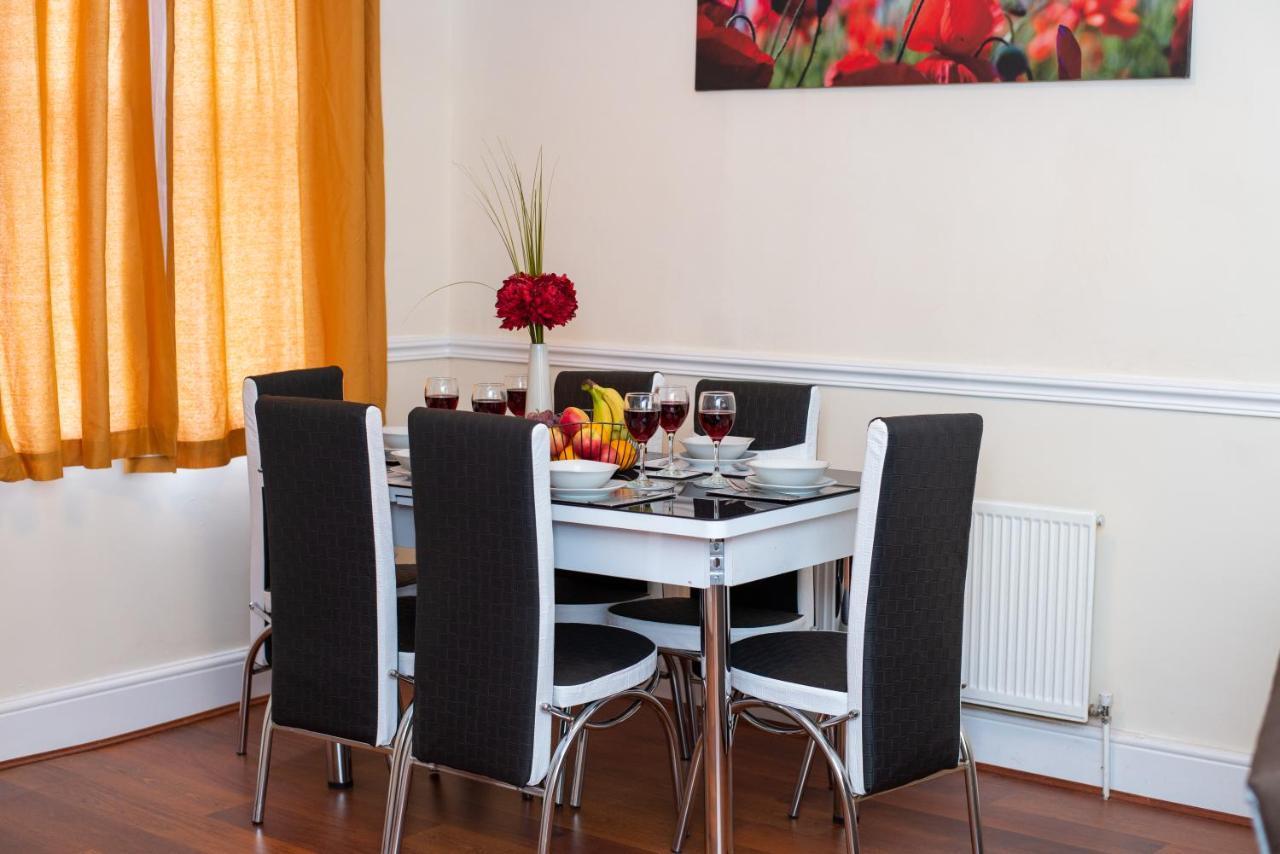 Royale Green View House- Free Parking, Wifi, Perfect For Contractors And Holiday Northampton Eksteriør bilde