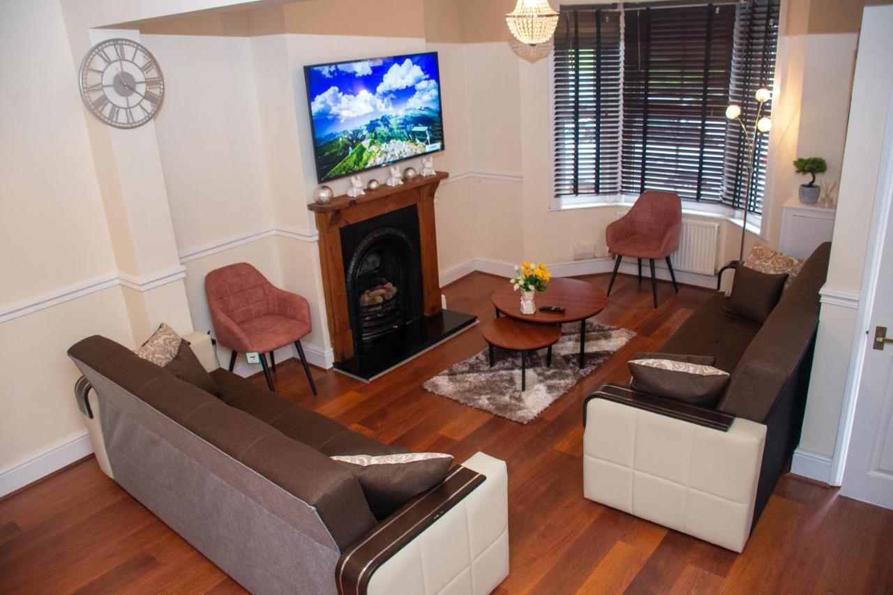 Royale Green View House- Free Parking, Wifi, Perfect For Contractors And Holiday Northampton Eksteriør bilde
