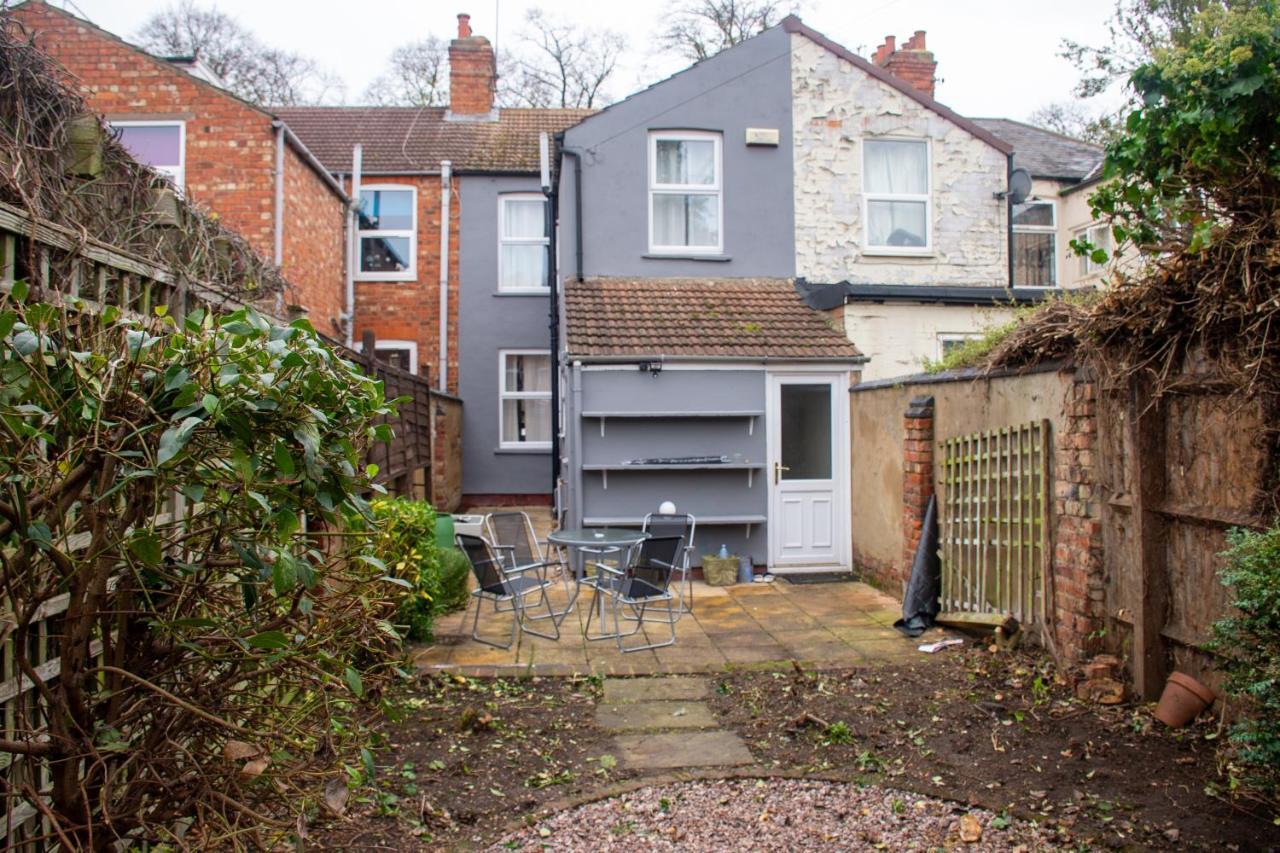 Royale Green View House- Free Parking, Wifi, Perfect For Contractors And Holiday Northampton Eksteriør bilde