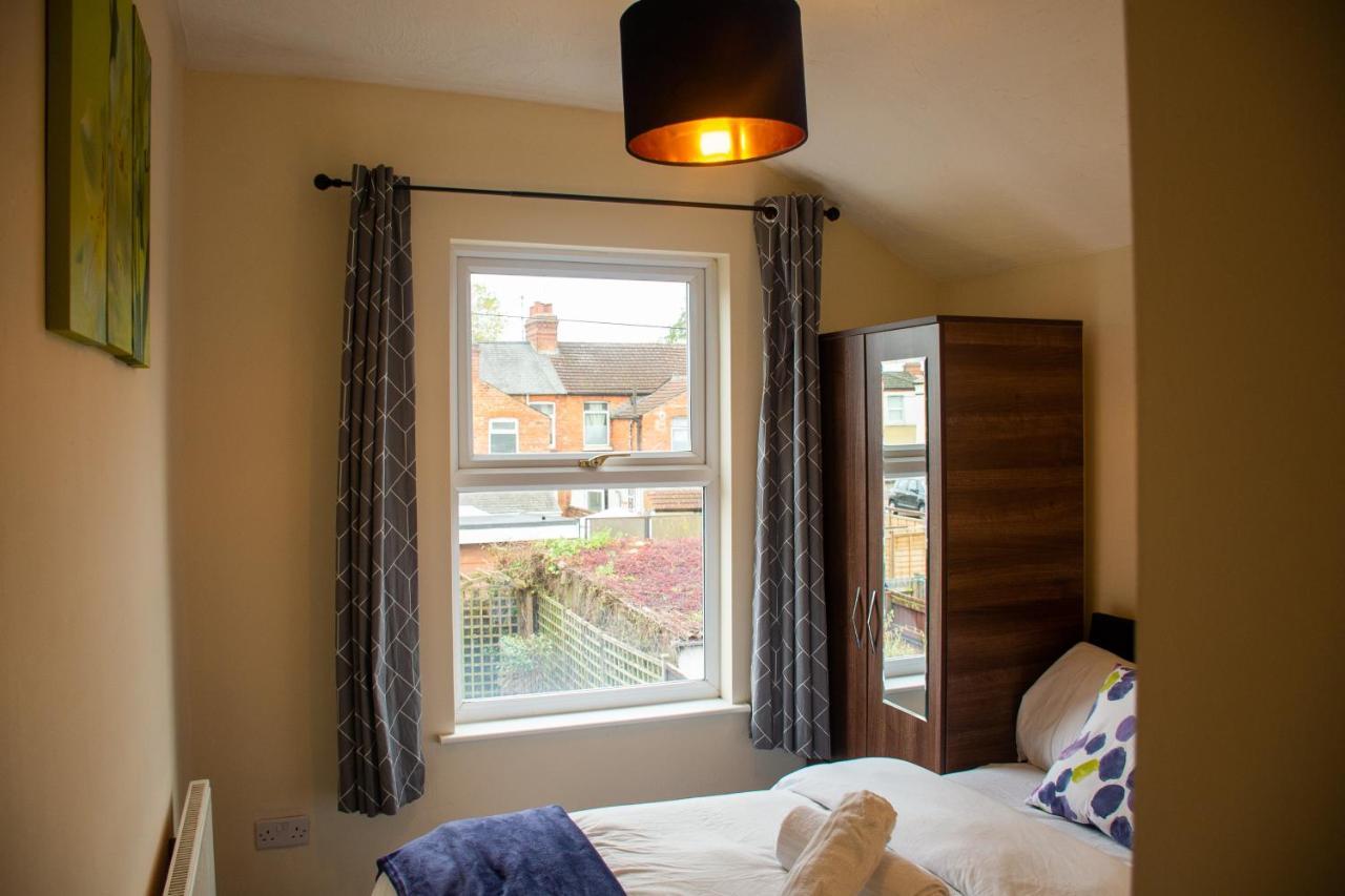Royale Green View House- Free Parking, Wifi, Perfect For Contractors And Holiday Northampton Eksteriør bilde