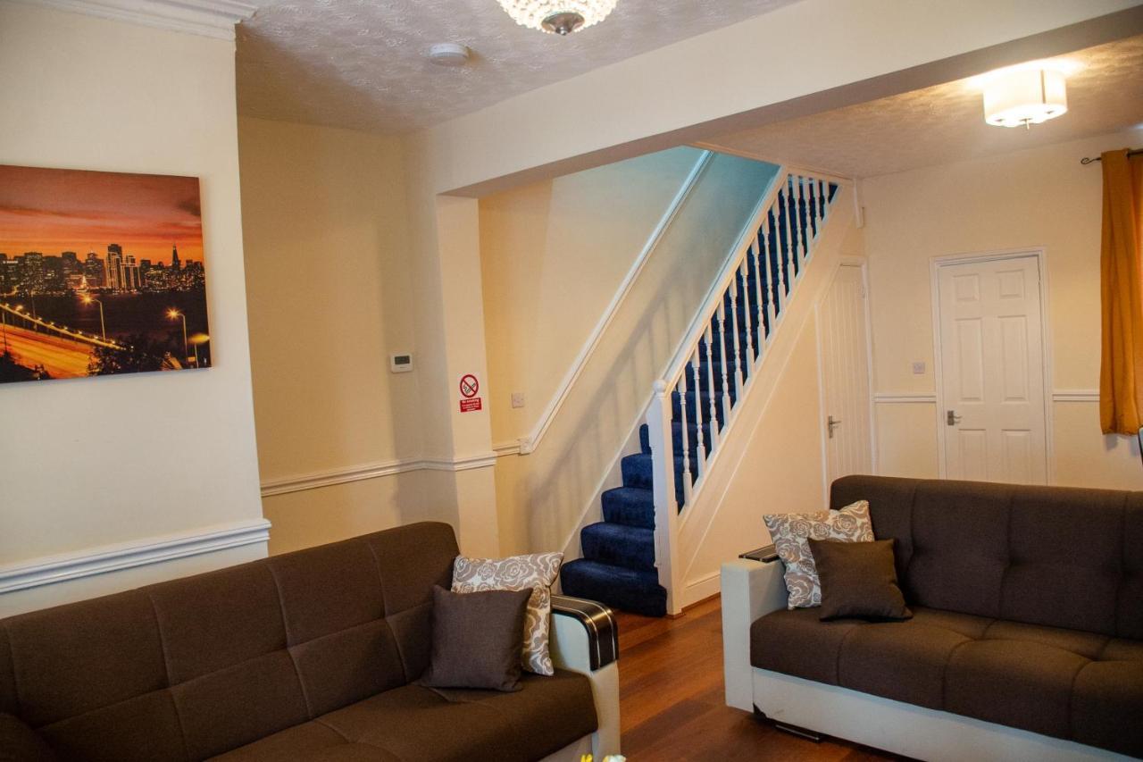 Royale Green View House- Free Parking, Wifi, Perfect For Contractors And Holiday Northampton Eksteriør bilde