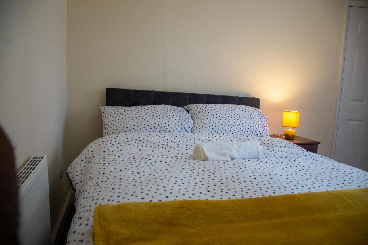 Royale Green View House- Free Parking, Wifi, Perfect For Contractors And Holiday Northampton Eksteriør bilde